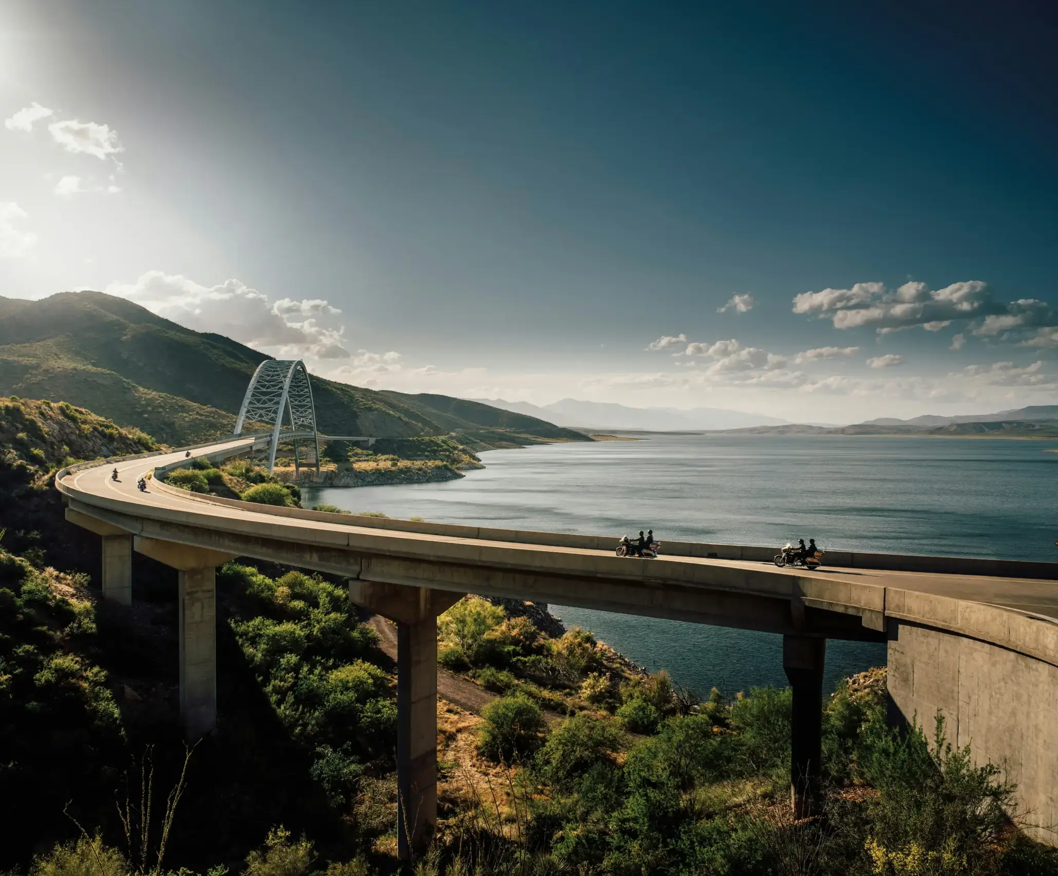 Motorradstrecke entlang der Küste